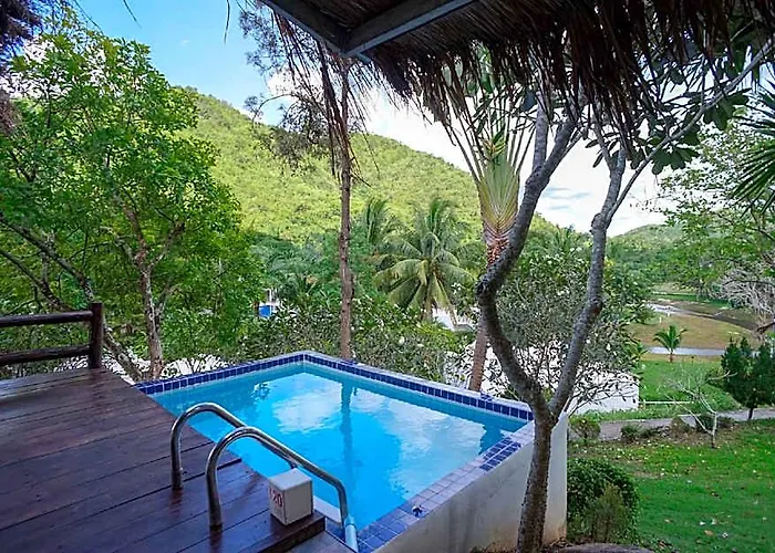 Baan Aom Kod Kun Kao