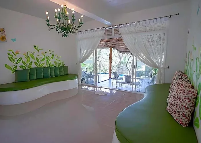 รีสอร์ท Baan Aom Kod Kun Kao สวนผึ้ง