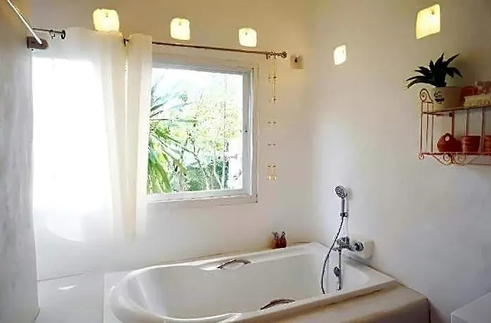 Baan Aom Kod Kun Kao 4* Suan Phueng
