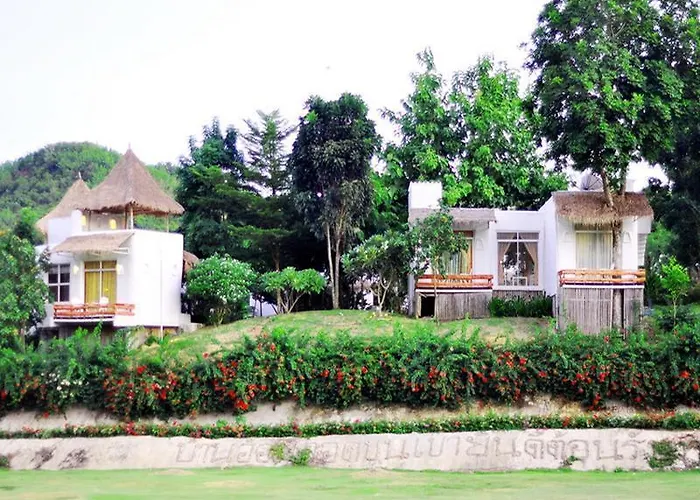 Baan Aom Kod Kun Kao 4* Suan Phueng